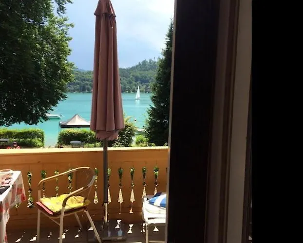 Seehaus Hochauer Direkter Seezugang Woerthersee Kwatera prywatna Pörtschach am Wörthersee